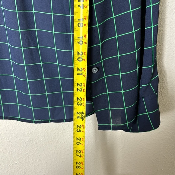 J. Crew Plaid Blue Green Button Down Shirt size small - Picture 8 of 9